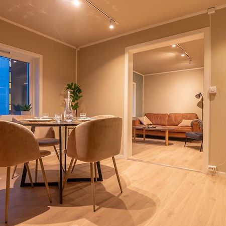 Cozy And Spacious Apartment In City Centre Tromsø Esterno foto