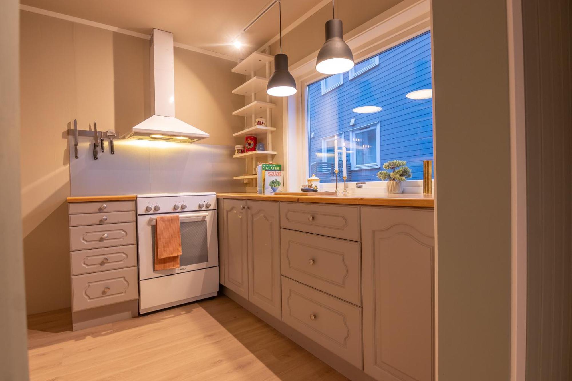 Cozy And Spacious Apartment In City Centre Tromsø Esterno foto