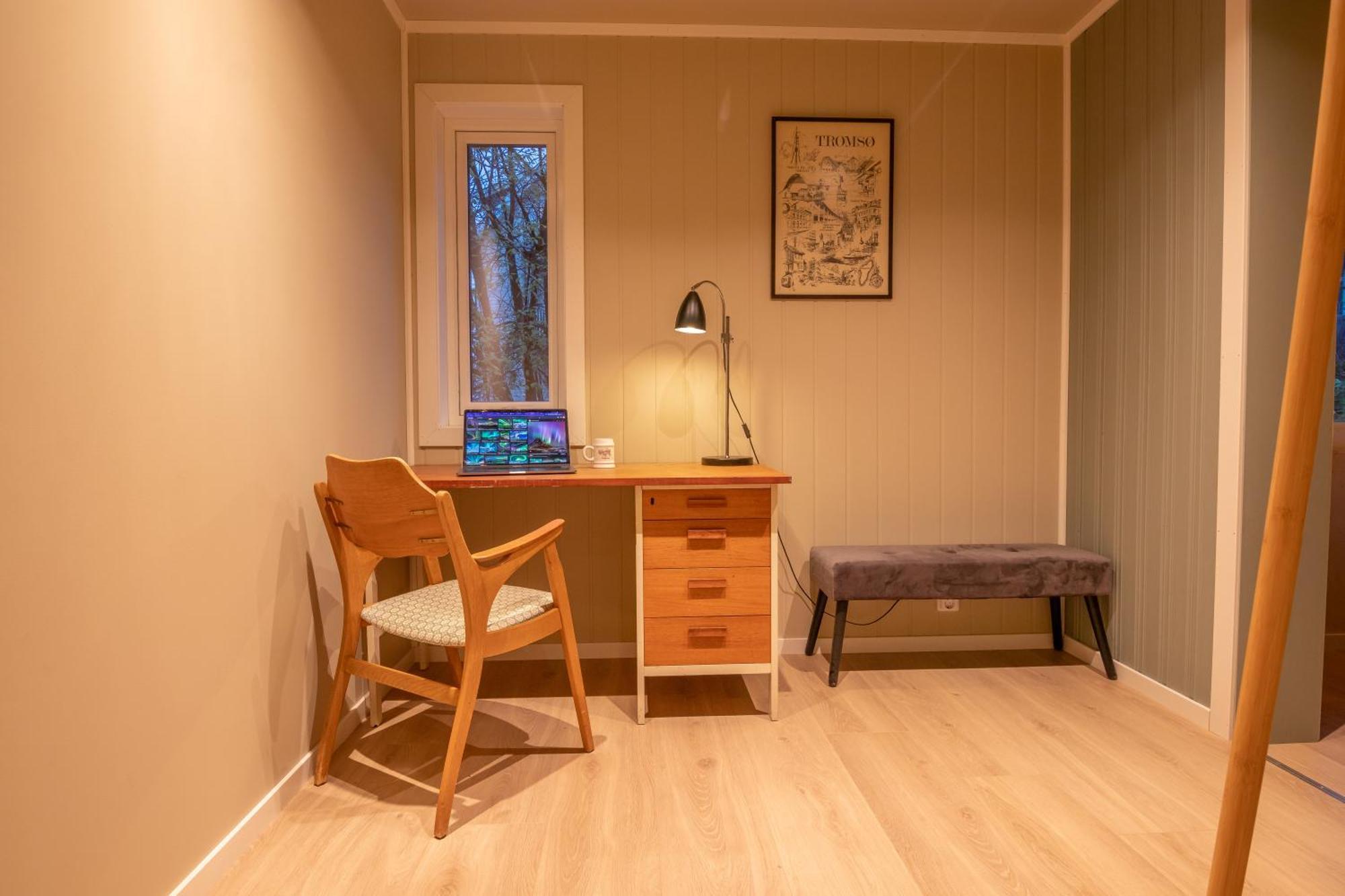 Cozy And Spacious Apartment In City Centre Tromsø Esterno foto